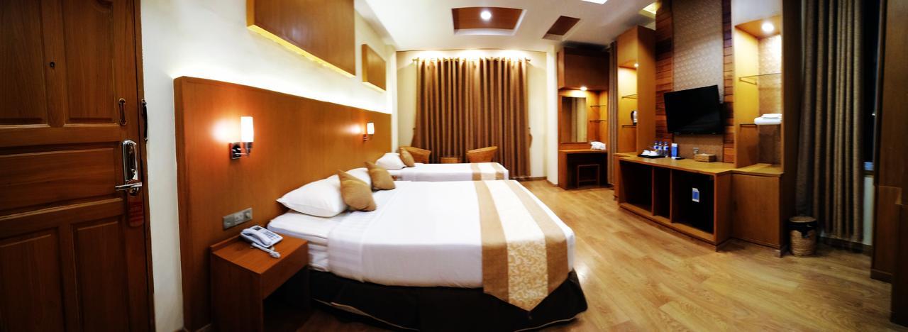 The Hotel Nova Mandalay Dış mekan fotoğraf