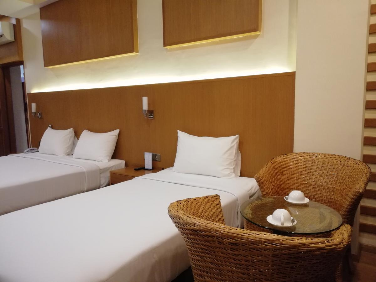 The Hotel Nova Mandalay Dış mekan fotoğraf