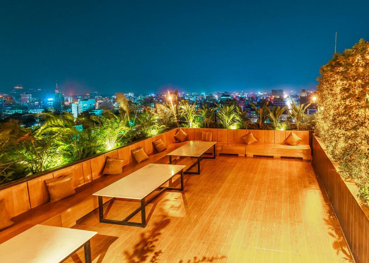 The Hotel Nova Mandalay Dış mekan fotoğraf