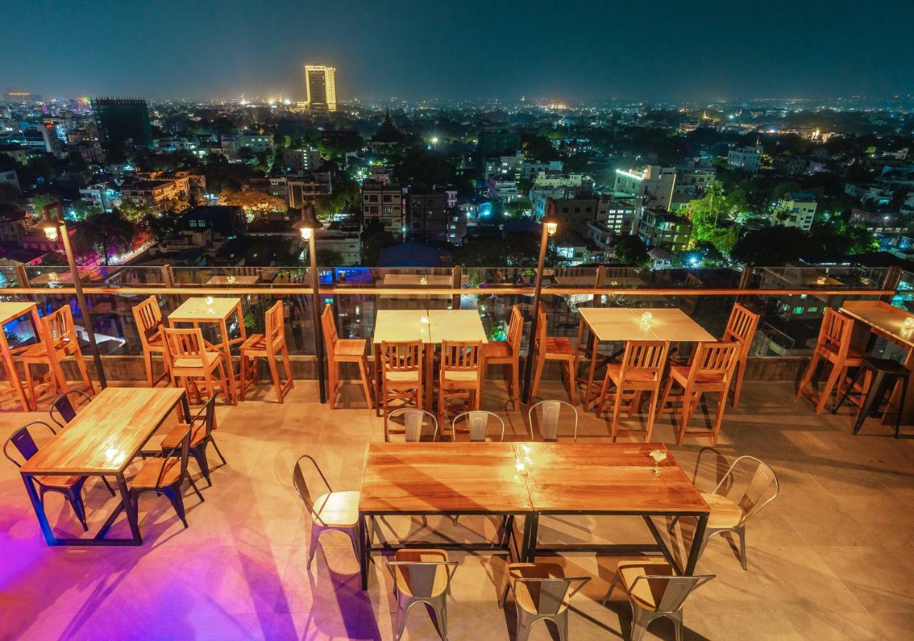 The Hotel Nova Mandalay Dış mekan fotoğraf