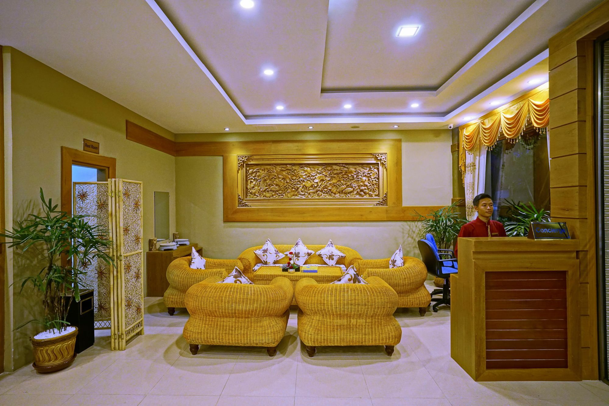 The Hotel Nova Mandalay Dış mekan fotoğraf