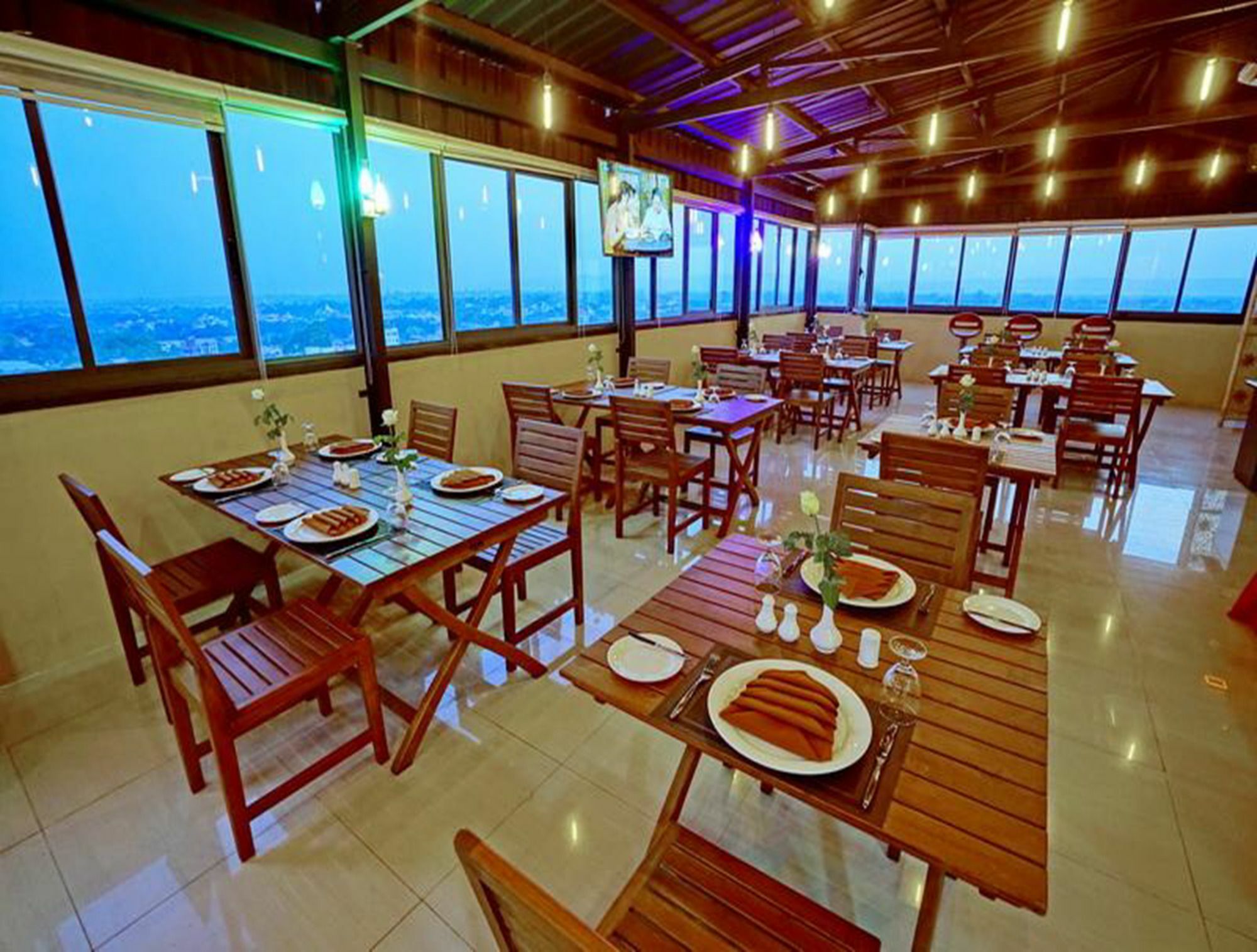 The Hotel Nova Mandalay Dış mekan fotoğraf