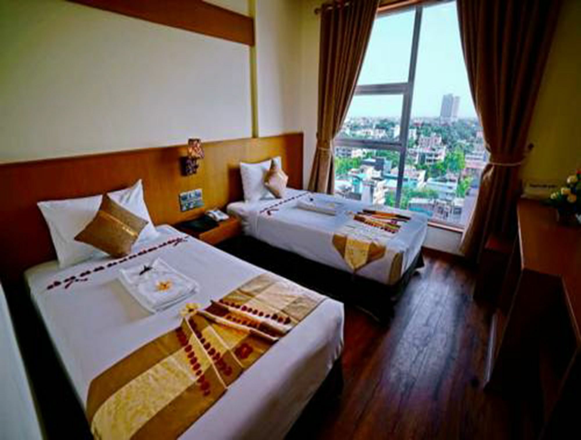The Hotel Nova Mandalay Dış mekan fotoğraf